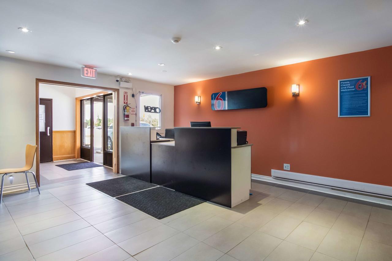 Motel 6-Sudbury, On Luaran gambar