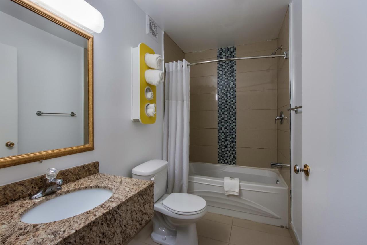 Motel 6-Sudbury, On Luaran gambar